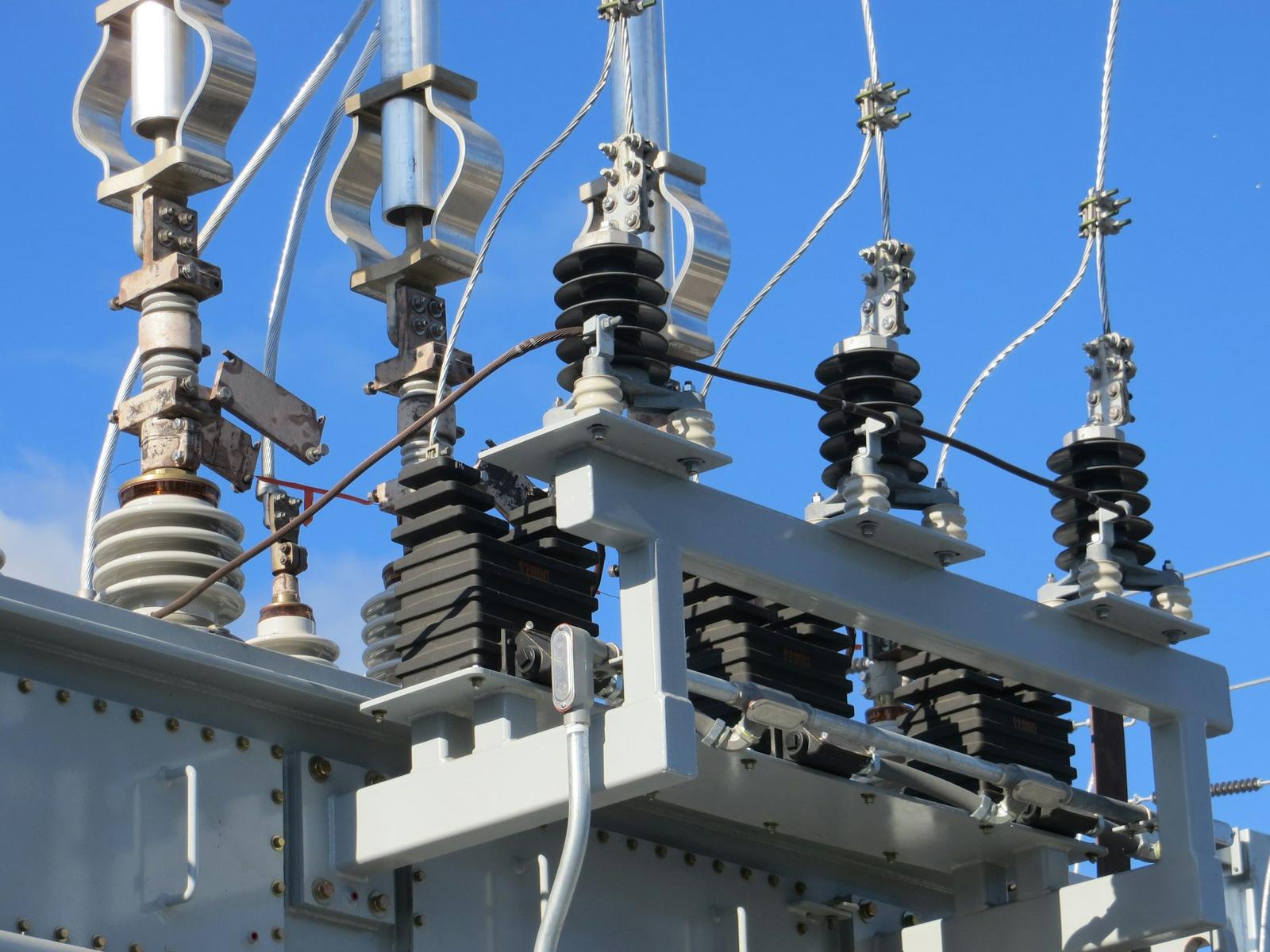 Transformer top structure